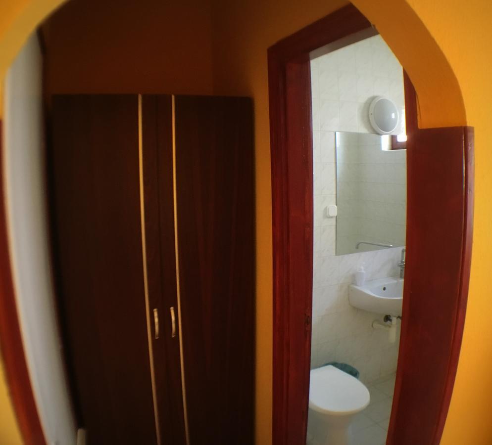 לינה וארוחת בוקר בודפשט Palota Panzio מראה חיצוני תמונה