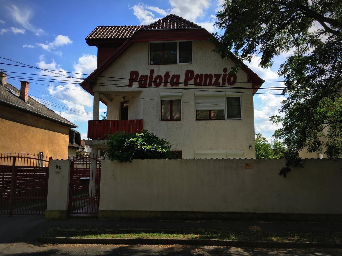 לינה וארוחת בוקר בודפשט Palota Panzio מראה חיצוני תמונה